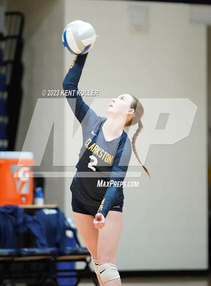 Thumbnail 1 in Clarkston vs. L'Anse Creuse North (MHSAA D1 Quarterfinal) photogallery.