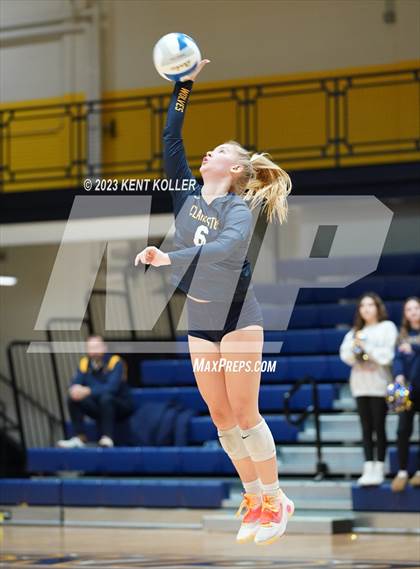Thumbnail 2 in Clarkston vs. L'Anse Creuse North (MHSAA D1 Quarterfinal) photogallery.