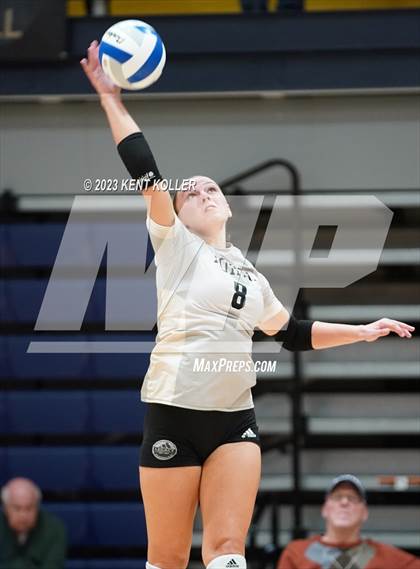 Thumbnail 3 in Clarkston vs. L'Anse Creuse North (MHSAA D1 Quarterfinal) photogallery.