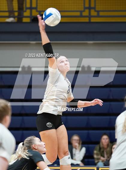 Thumbnail 3 in Clarkston vs. L'Anse Creuse North (MHSAA D1 Quarterfinal) photogallery.
