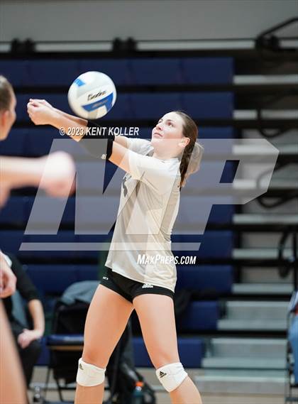 Thumbnail 1 in Clarkston vs. L'Anse Creuse North (MHSAA D1 Quarterfinal) photogallery.