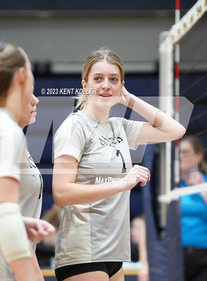 Thumbnail 3 in Clarkston vs. L'Anse Creuse North (MHSAA D1 Quarterfinal) photogallery.