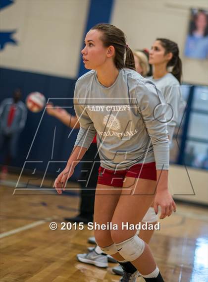 Thumbnail 3 in Cardinal Gibbons @ Berkeley Prep (FHSAA 4A Semifinal Playoff) photogallery.