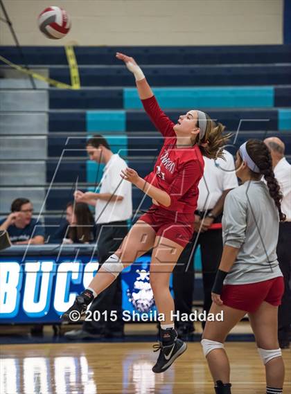 Thumbnail 3 in Cardinal Gibbons @ Berkeley Prep (FHSAA 4A Semifinal Playoff) photogallery.