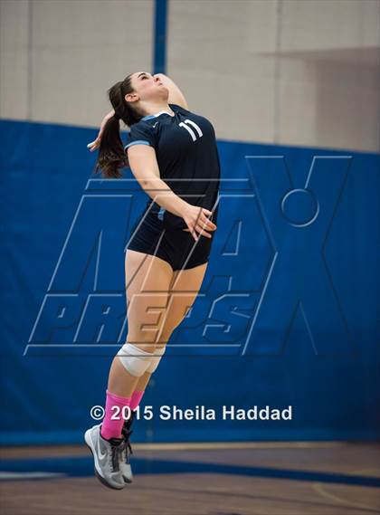 Thumbnail 2 in Cardinal Gibbons @ Berkeley Prep (FHSAA 4A Semifinal Playoff) photogallery.