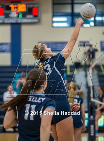 Thumbnail 1 in Cardinal Gibbons @ Berkeley Prep (FHSAA 4A Semifinal Playoff) photogallery.
