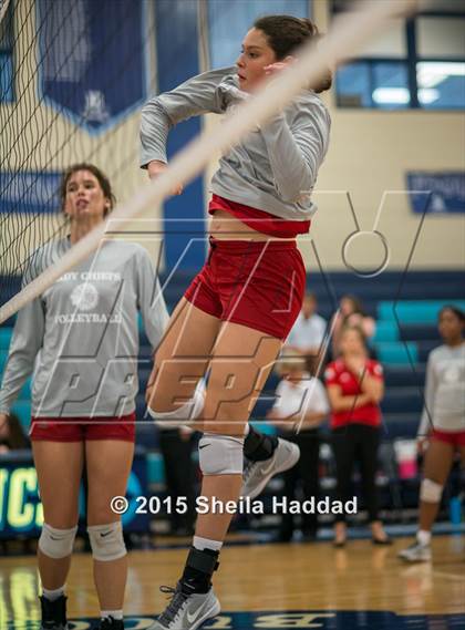 Thumbnail 2 in Cardinal Gibbons @ Berkeley Prep (FHSAA 4A Semifinal Playoff) photogallery.