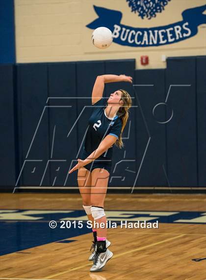 Thumbnail 3 in Cardinal Gibbons @ Berkeley Prep (FHSAA 4A Semifinal Playoff) photogallery.