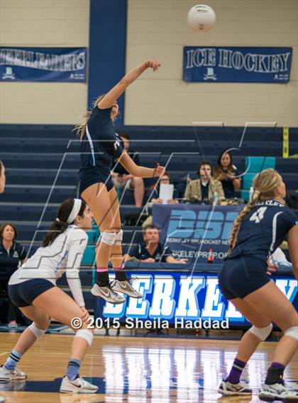 Thumbnail 2 in Cardinal Gibbons @ Berkeley Prep (FHSAA 4A Semifinal Playoff) photogallery.