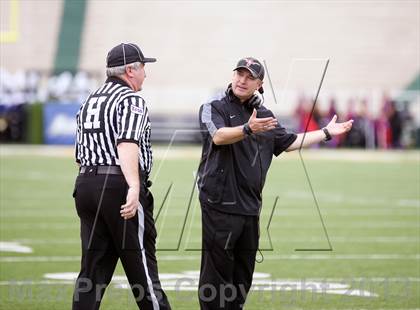 Thumbnail 1 in Cedar Hill vs. Temple (UIL 5A D2 Bi-District Playoff) photogallery.