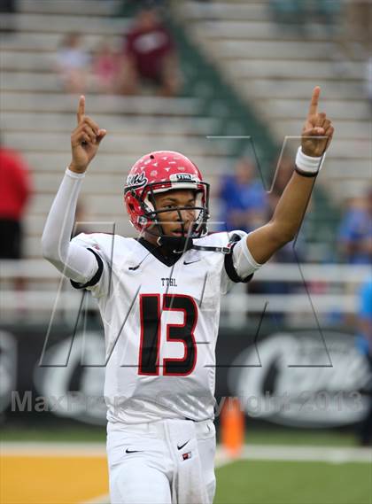 Thumbnail 1 in Cedar Hill vs. Temple (UIL 5A D2 Bi-District Playoff) photogallery.