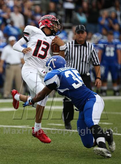 Thumbnail 2 in Cedar Hill vs. Temple (UIL 5A D2 Bi-District Playoff) photogallery.