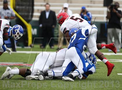 Thumbnail 2 in Cedar Hill vs. Temple (UIL 5A D2 Bi-District Playoff) photogallery.