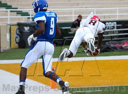 Thumbnail 1 in Cedar Hill vs. Temple (UIL 5A D2 Bi-District Playoff) photogallery.