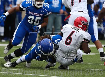 Thumbnail 2 in Cedar Hill vs. Temple (UIL 5A D2 Bi-District Playoff) photogallery.