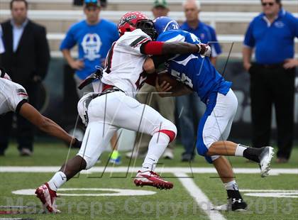 Thumbnail 2 in Cedar Hill vs. Temple (UIL 5A D2 Bi-District Playoff) photogallery.