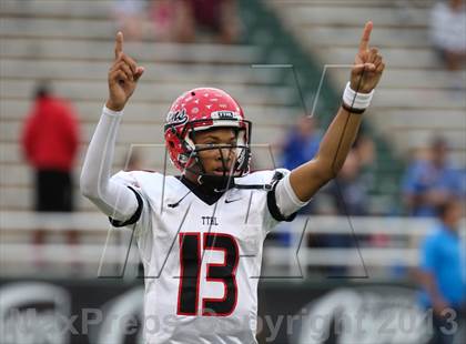 Thumbnail 3 in Cedar Hill vs. Temple (UIL 5A D2 Bi-District Playoff) photogallery.