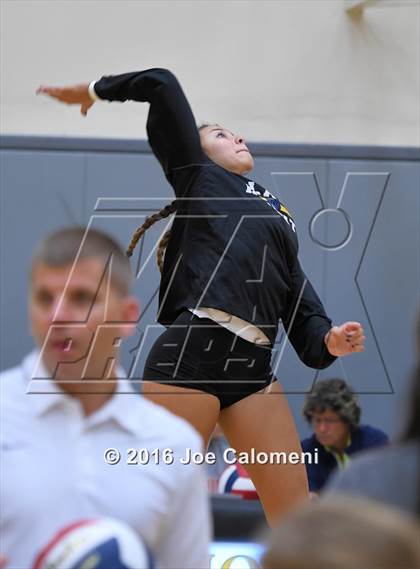 Thumbnail 1 in MacArthur [Douglas] vs Alamo Heights (NEISD Invitational) photogallery.