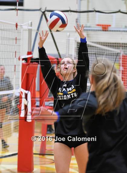 Thumbnail 1 in MacArthur [Douglas] vs Alamo Heights (NEISD Invitational) photogallery.