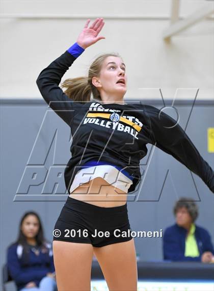 Thumbnail 3 in MacArthur [Douglas] vs Alamo Heights (NEISD Invitational) photogallery.