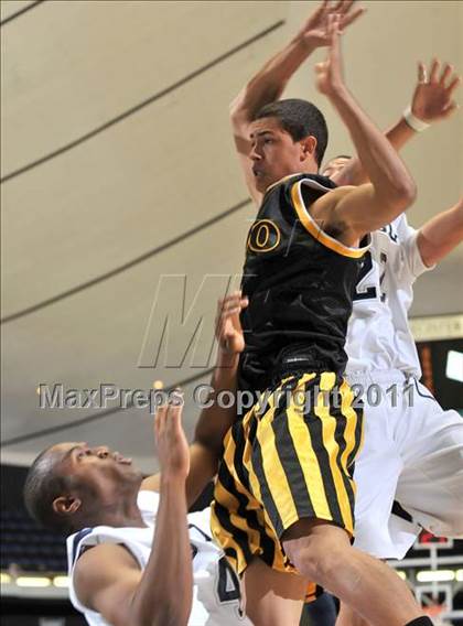 Thumbnail 3 in Loyola vs. Capistrano Valley (CIF SS 1A Final) photogallery.