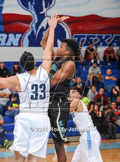 Thumbnail 3 in Sam Rayburn vs. Pasadena Memorial (McDonald's Texas Invitational) photogallery.