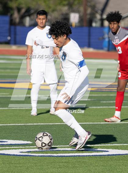 Thumbnail 1 in  Arlington Heights vs Lee (Alamo Heights Invitational) photogallery.