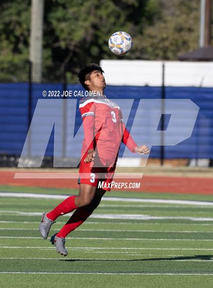 Thumbnail 3 in  Arlington Heights vs Lee (Alamo Heights Invitational) photogallery.