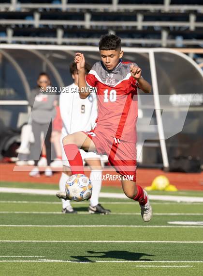 Thumbnail 2 in  Arlington Heights vs Lee (Alamo Heights Invitational) photogallery.