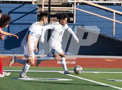 Thumbnail 1 in  Arlington Heights vs Lee (Alamo Heights Invitational) photogallery.