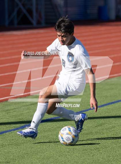Thumbnail 3 in  Arlington Heights vs Lee (Alamo Heights Invitational) photogallery.