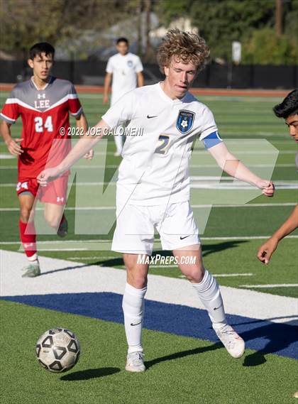 Thumbnail 3 in  Arlington Heights vs Lee (Alamo Heights Invitational) photogallery.