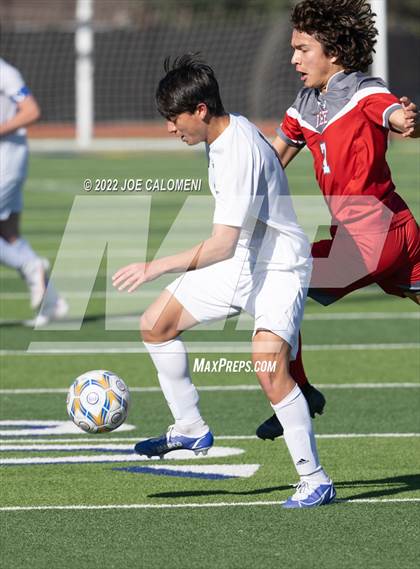 Thumbnail 2 in  Arlington Heights vs Lee (Alamo Heights Invitational) photogallery.
