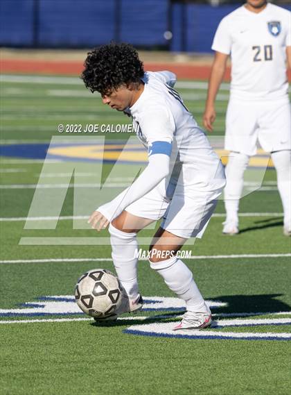 Thumbnail 3 in  Arlington Heights vs Lee (Alamo Heights Invitational) photogallery.
