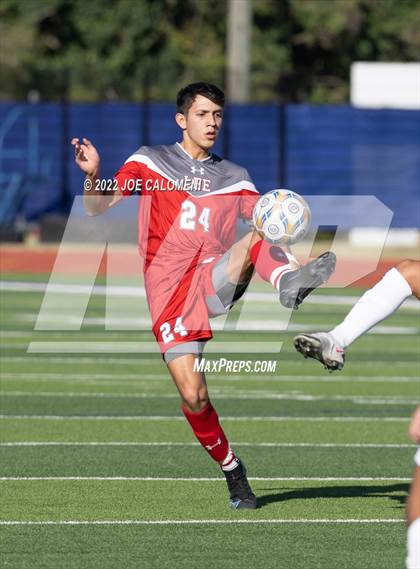 Thumbnail 1 in  Arlington Heights vs Lee (Alamo Heights Invitational) photogallery.