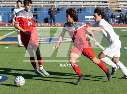 Thumbnail 2 in  Arlington Heights vs Lee (Alamo Heights Invitational) photogallery.