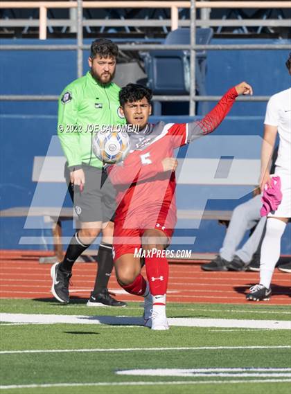 Thumbnail 3 in  Arlington Heights vs Lee (Alamo Heights Invitational) photogallery.