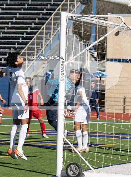 Thumbnail 1 in  Arlington Heights vs Lee (Alamo Heights Invitational) photogallery.