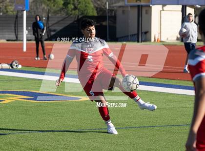 Thumbnail 2 in  Arlington Heights vs Lee (Alamo Heights Invitational) photogallery.