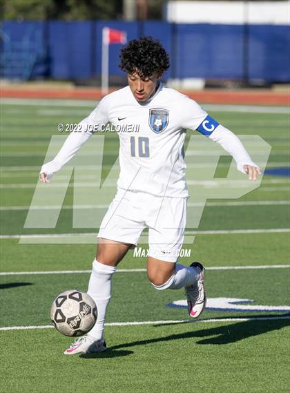 Thumbnail 3 in  Arlington Heights vs Lee (Alamo Heights Invitational) photogallery.