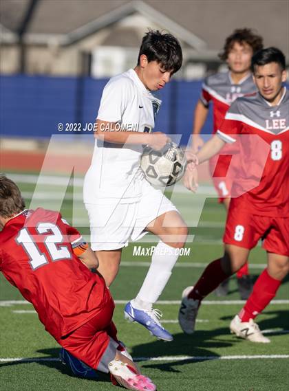 Thumbnail 3 in  Arlington Heights vs Lee (Alamo Heights Invitational) photogallery.