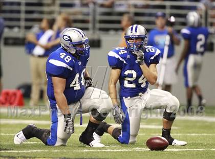 Thumbnail 3 in Georgetown vs Southwest (Texas Football Classic) photogallery.