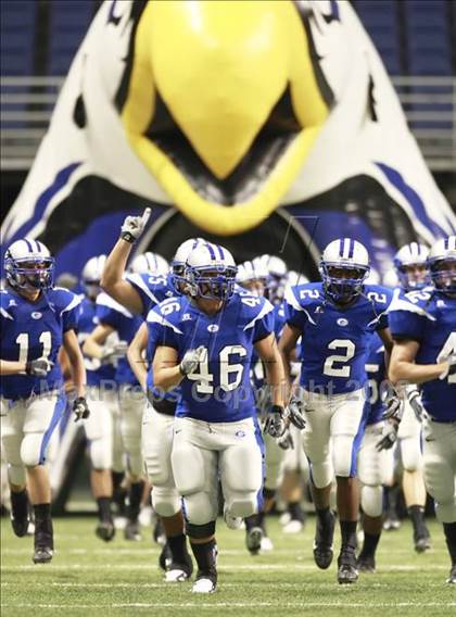 Thumbnail 2 in Georgetown vs Southwest (Texas Football Classic) photogallery.