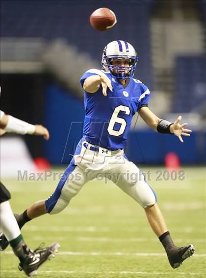 Thumbnail 3 in Georgetown vs Southwest (Texas Football Classic) photogallery.