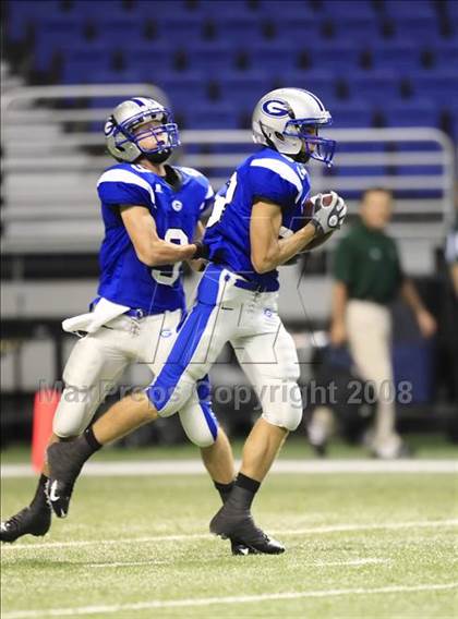 Thumbnail 1 in Georgetown vs Southwest (Texas Football Classic) photogallery.