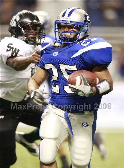 Thumbnail 2 in Georgetown vs Southwest (Texas Football Classic) photogallery.