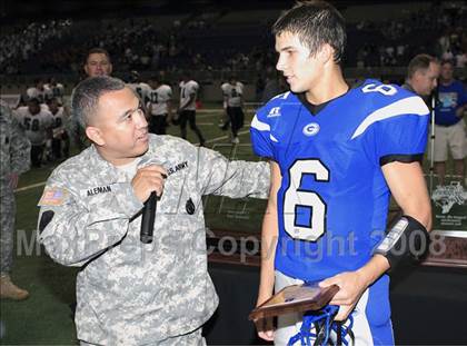 Thumbnail 2 in Georgetown vs Southwest (Texas Football Classic) photogallery.