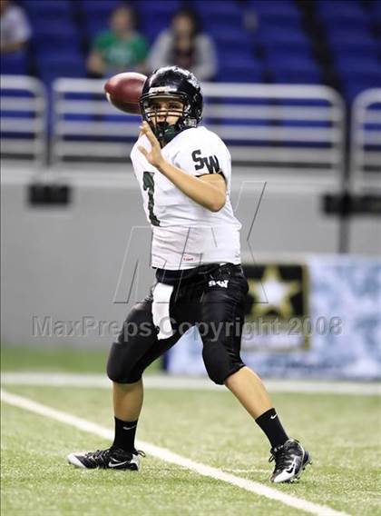 Thumbnail 1 in Georgetown vs Southwest (Texas Football Classic) photogallery.