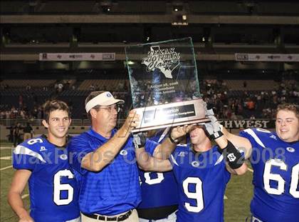 Thumbnail 1 in Georgetown vs Southwest (Texas Football Classic) photogallery.