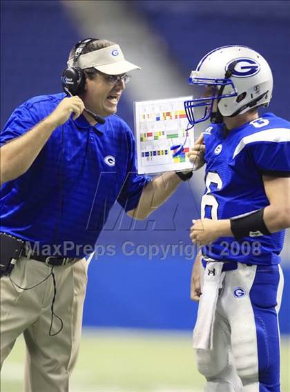 Thumbnail 1 in Georgetown vs Southwest (Texas Football Classic) photogallery.